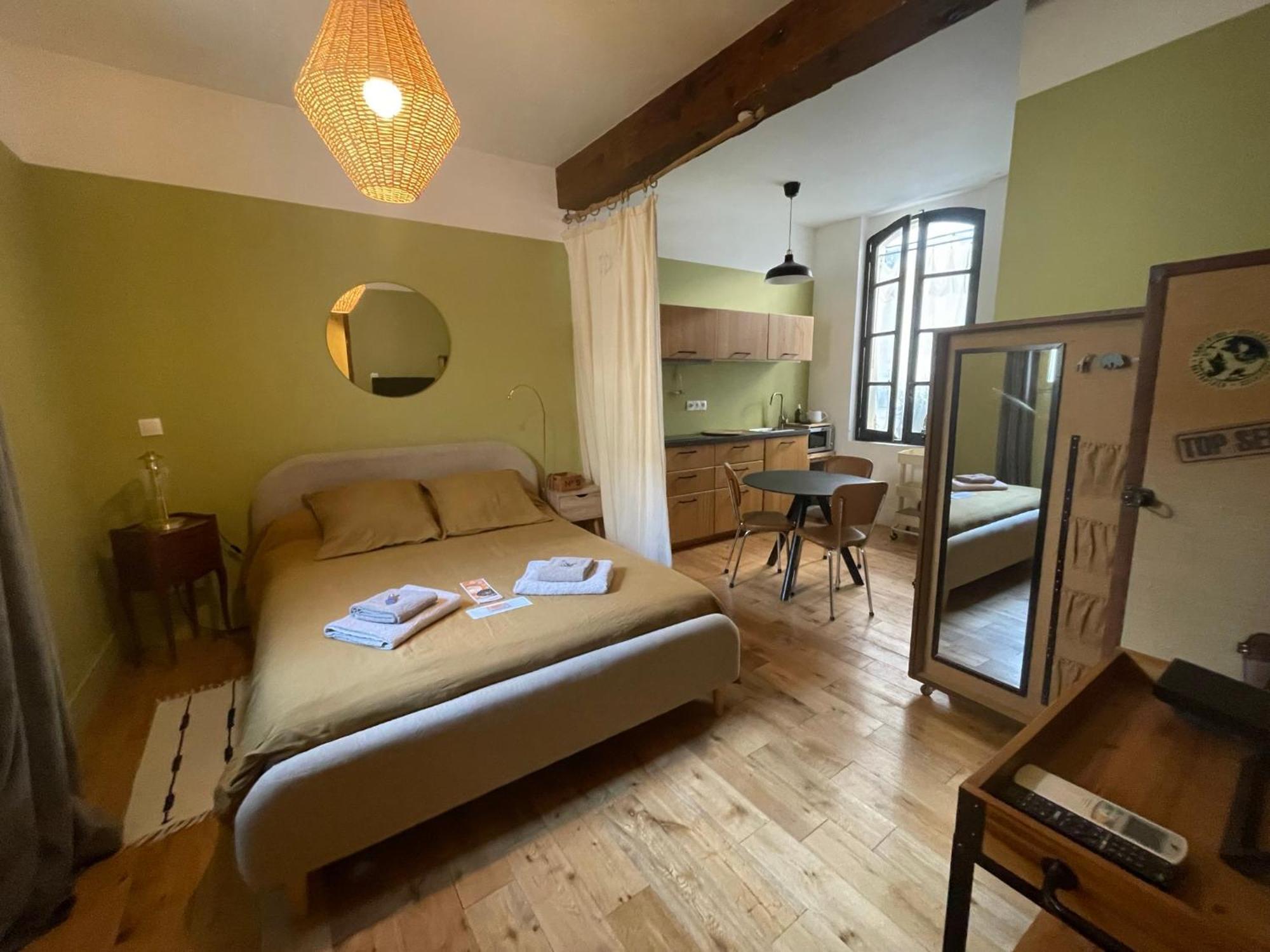 Studio De Charme A La Roquette Arles Eksteriør billede